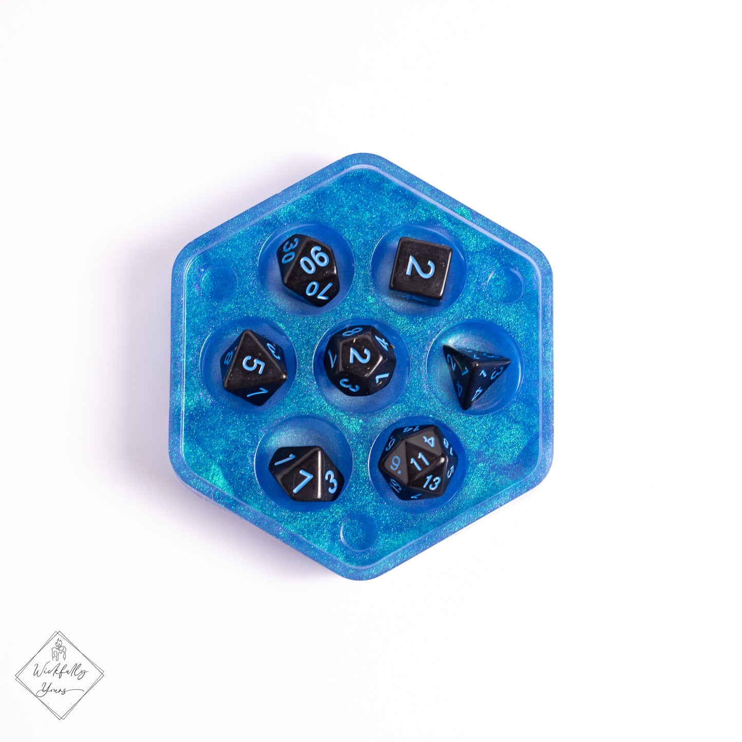 Blue resin dice box top