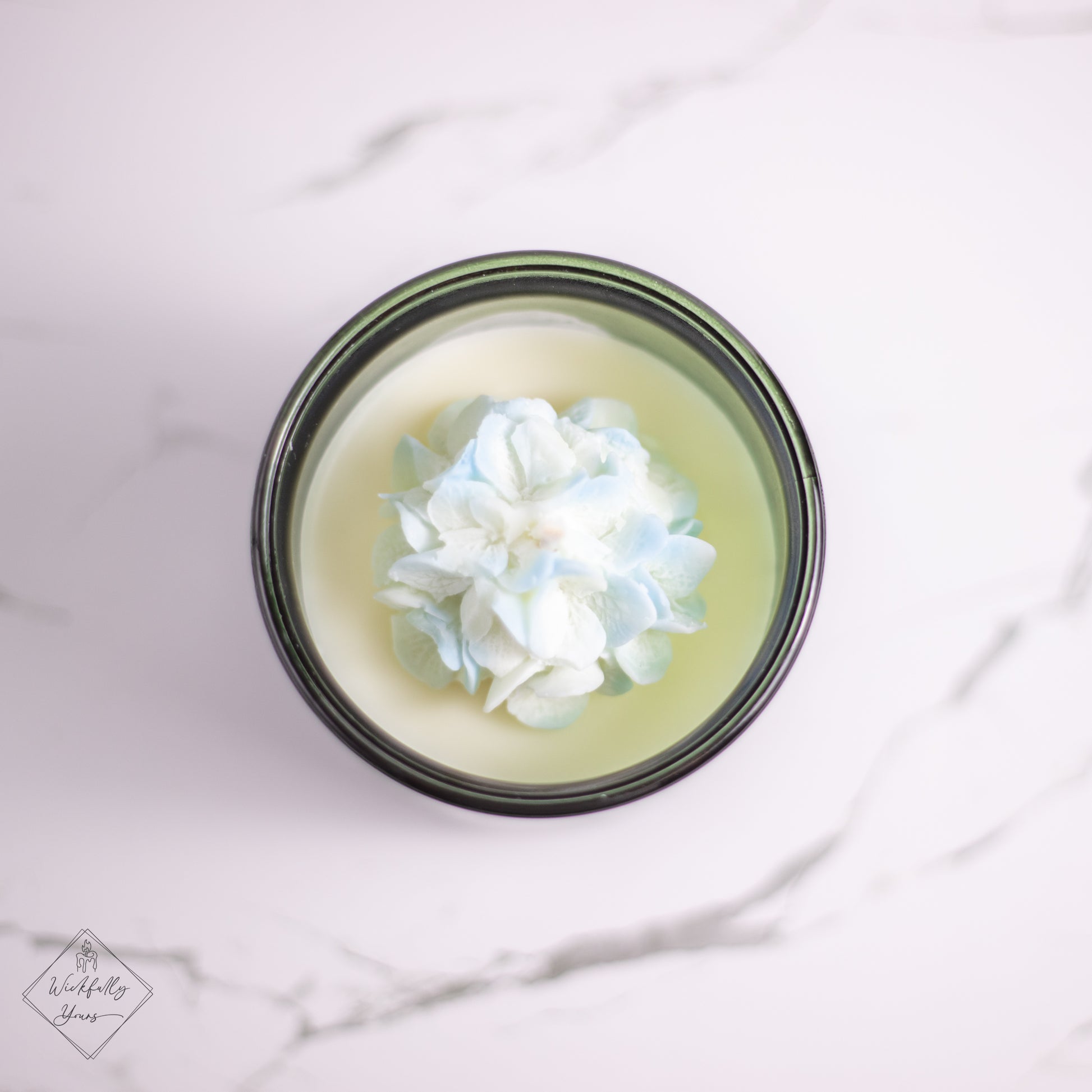 Lovefully scented candle top